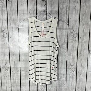 Fornia stripe tank size M